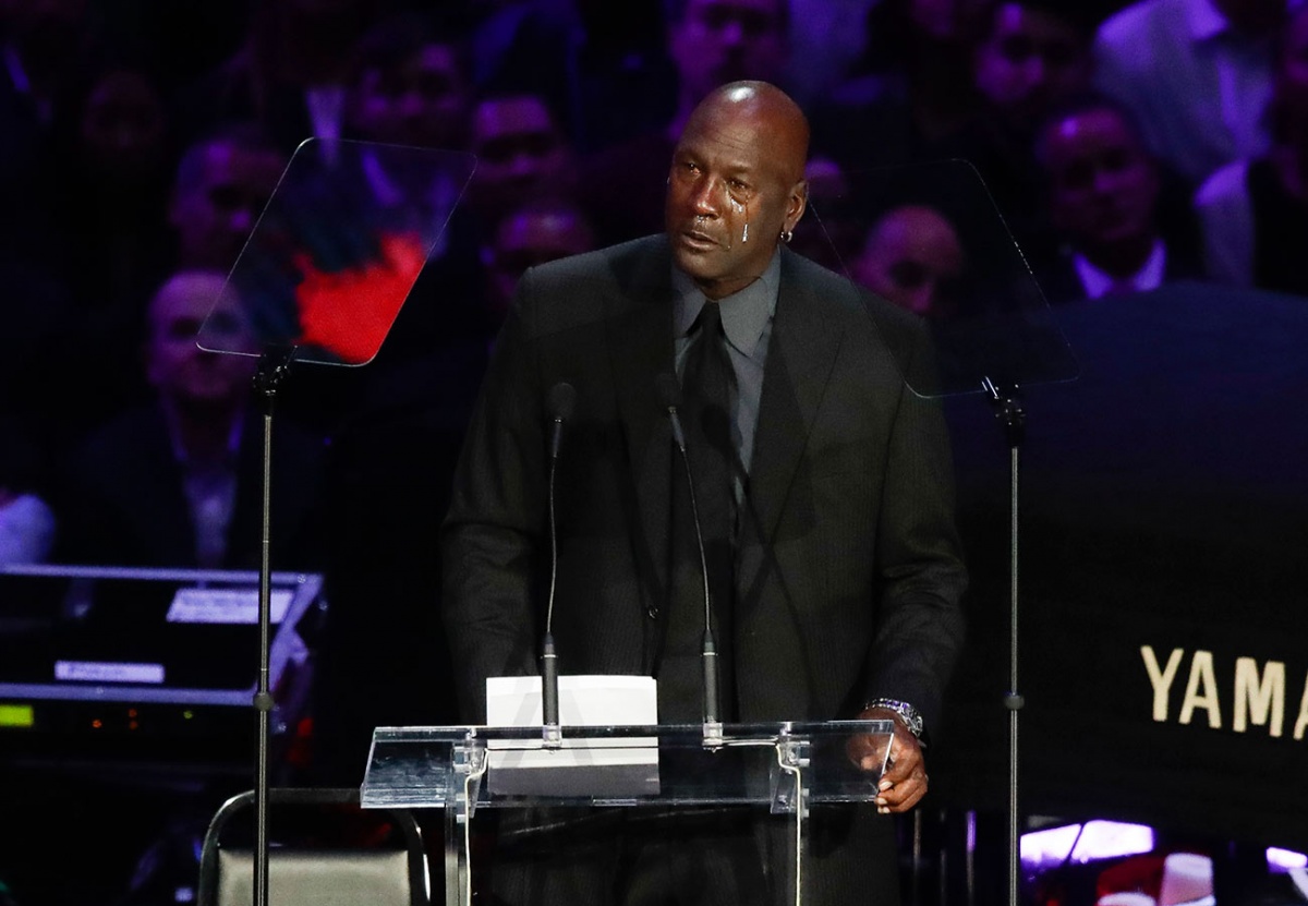 Con Kobe murió una parte de mí, dice entre lágrimas Jordan