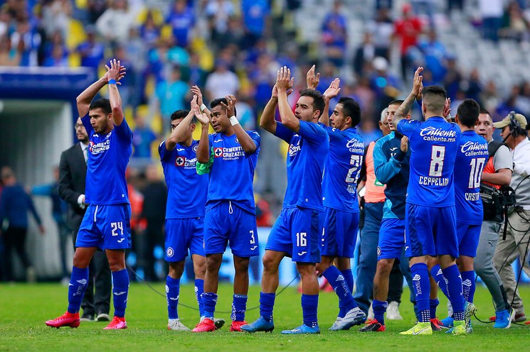 Eslabona Cruz Azul su tercer triunfo consecutivo con un 2-1 sobre Tigres