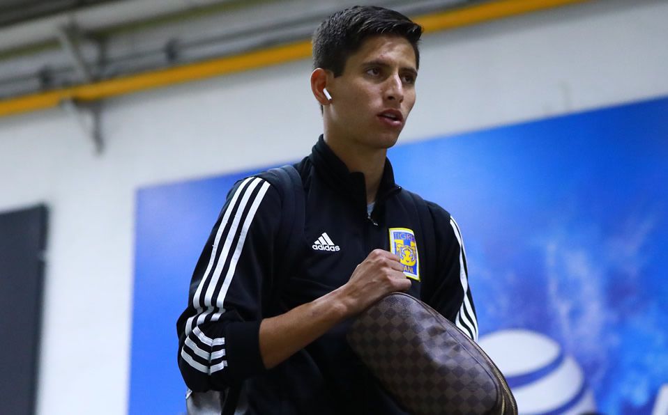 VIDEO|Damm anuncia su salida de Tigres y Tuca lo hace llorar