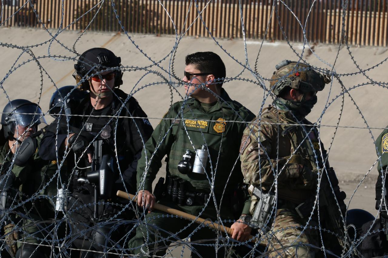 Usará Trump pandemia como pretexto y acelerará deportaciones a México