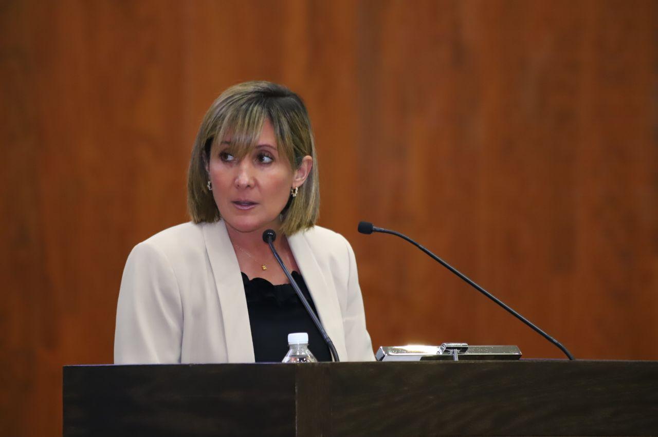 Propone Congreso multas de $8 mil 700 a quien tire ‘colillas’ de cigarro en vía pública