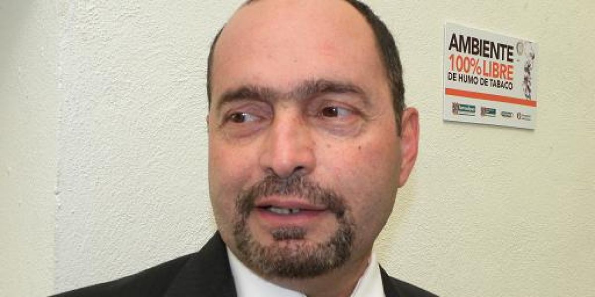 Saber que cubrebocas y gel no paran el coronavirus ‘desinfló’ desabasto en farmacias