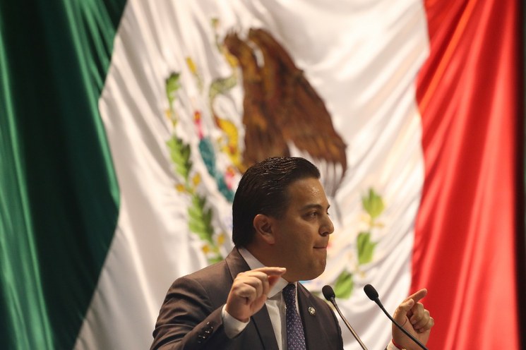Contradice PAN a FGR y asegura que en 2018 no había micrófonos en sala de juntas
