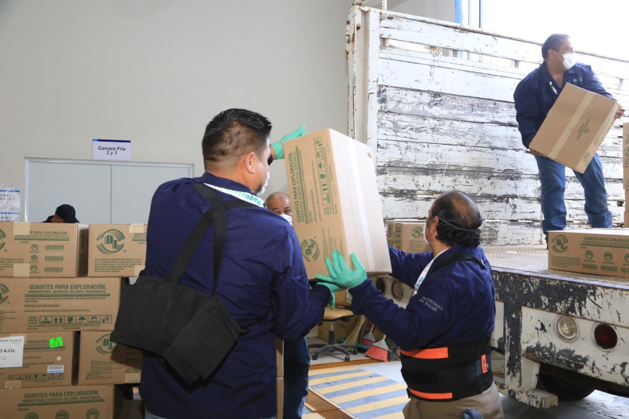 Distribuye gobierno estatal insumos para el personal de salud de hospitales de Tamaulipas