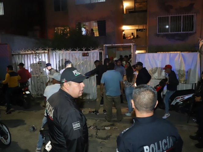 Policía de Ecatepec ‘revienta’ juerga clandestina de adolescentes por COVID-19