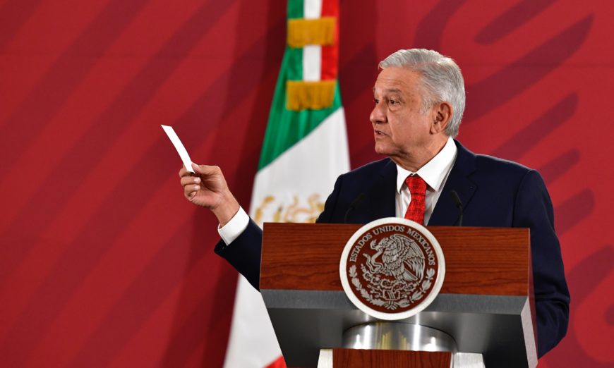 Anuncia López Obrador un millón de créditos adicionales para pequeñas empresas