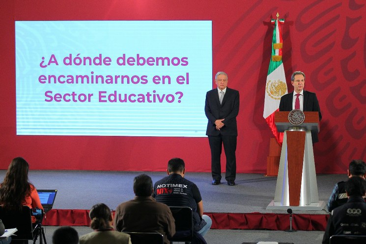 Aseguran AMLO y Esteban Moctezuma que no hay nada qué temer en regreso a clases