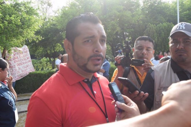 Con apoyo del MMT entrega SET oficio de baja a maestras que solicitaron jubilación
