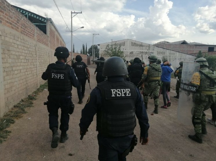 Confirma Ejército detención de la mamá, hermana y una prima de ‘El Marro’
