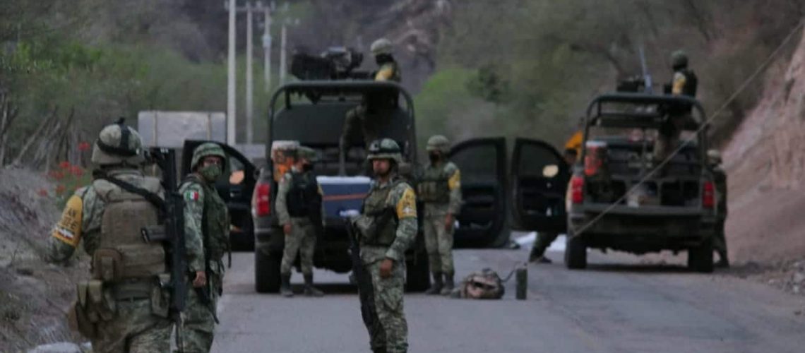 Enfrentamiento entre grupos deja 16 muertos en municipio de Sinaloa