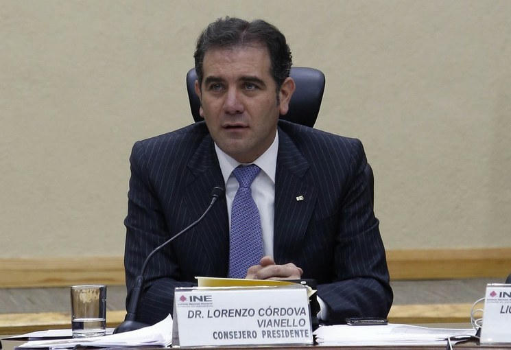 Investigará INE dinero entregado por David León a Pío López Obrador