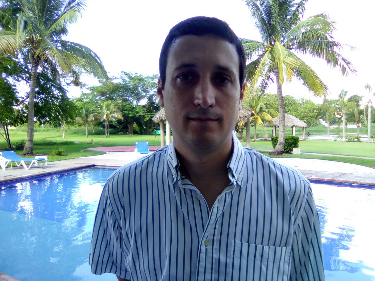 Hoteleros del sur de Tamaulipas objetan apertura de iglesias y no de la playa Miramar