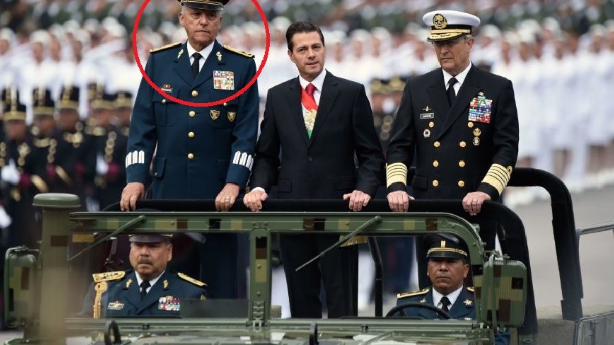 Detienen en Estados Unidos al titular de SEDENA de México con Enrique Peña Nieto
