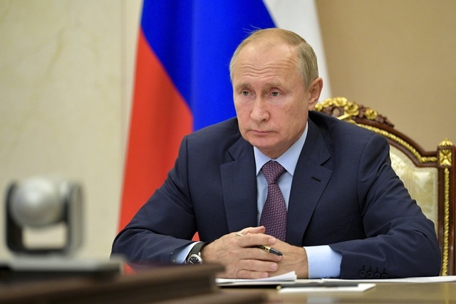 Informa Putin que Rusia ha aprobado una segunda vacuna contra el Covid-19