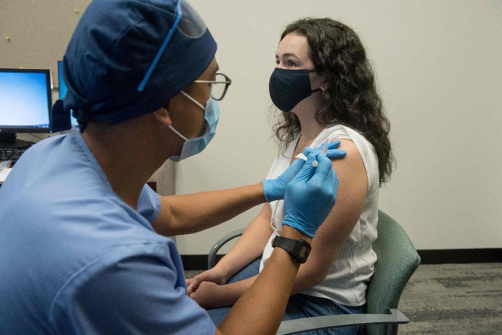 Asegura SRE que México está cerca de contar con vacuna contra Covid para inmunizar a millones