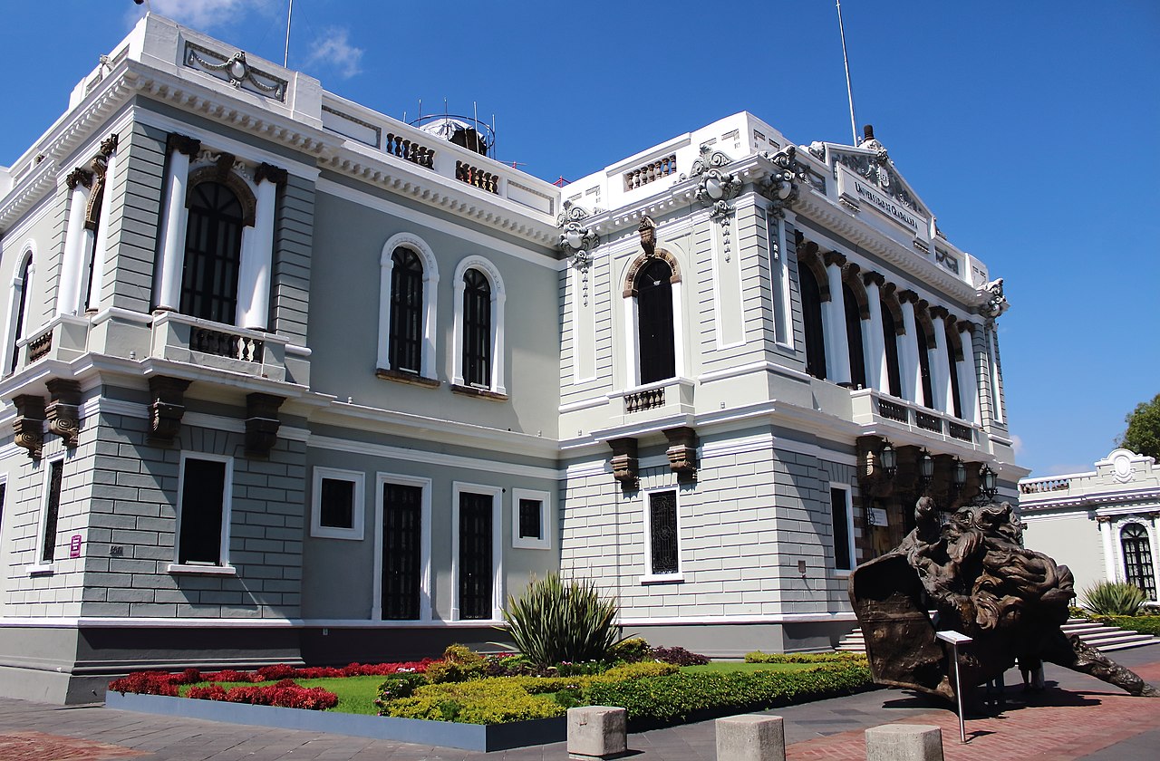 Se quejan universidades públicas de que sufren un dramático decremento presupuestal