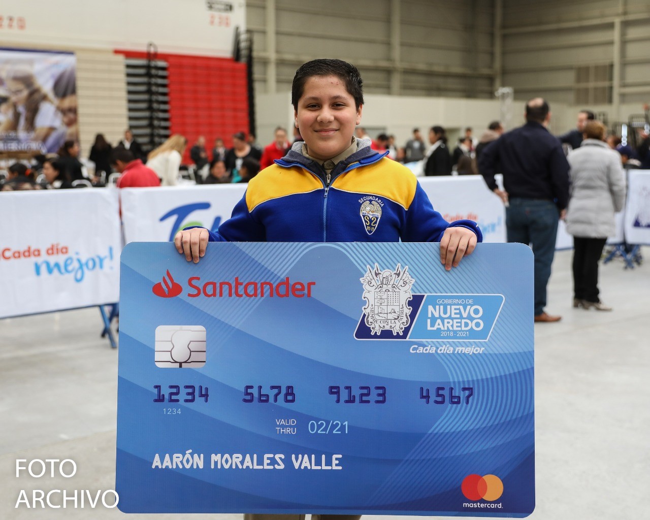 Aumenta Rivas los montos de las becas de nivel medio superior, superior y especial