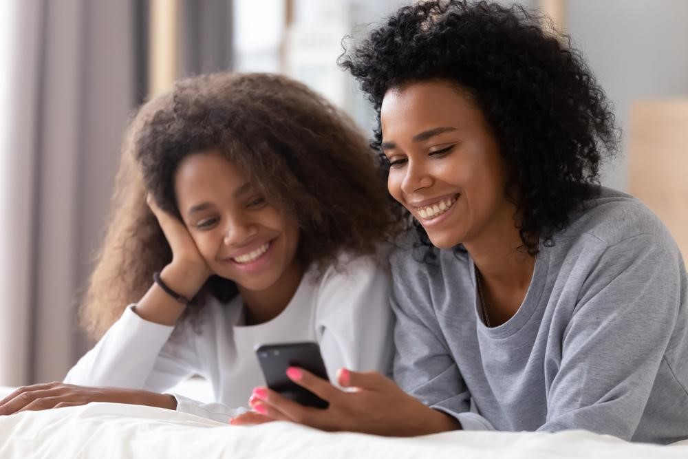 ¿Cómo mantener sus dispositivos digitales seguros del alcance de sus hijos durante cuarentena?