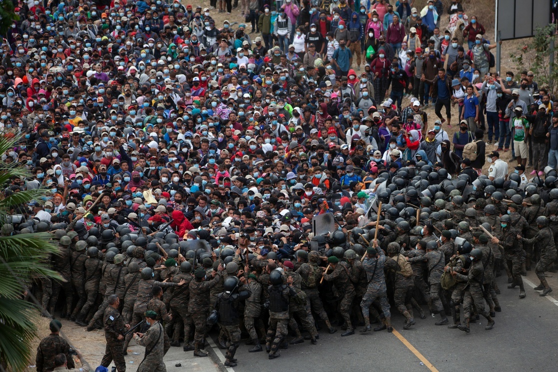 Advierte Guatemala de formación de nueva caravana de migrantes de Honduras hacia  EU