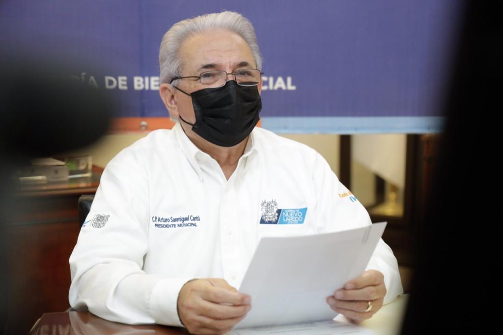 Atiende Arturo Sanmiguel peticiones de apoyo médico en ‘Miércoles Ciudadano’