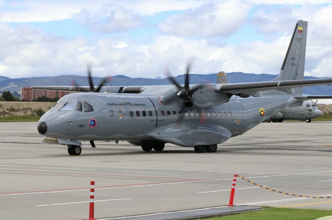 Aviones de la Fuerza Aérea de Colombia interceptan una aeronave rusa