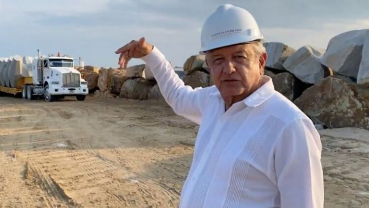 Anuncia AMLO que Corredor Interoceánico será administrado por Secretaría de Marina