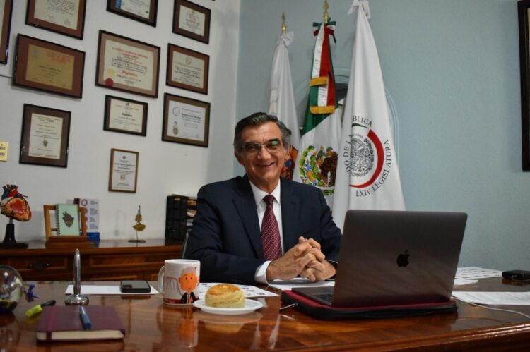 Reconocen senadores liderazgo de Américo frente a Comisión de Salud del Senado