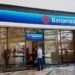 Bancos e industria automotriz absorben 3 de cada 10 dólares de inversión extranjera directa