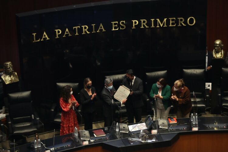 Con el PAN en contra Senado ratifica a Salcedo Aquino en la Secretaría de la Función Pública