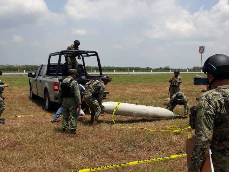 Alerta en Tamaulipas caída de lo que parecía un misil… pero era el tanque de un avión