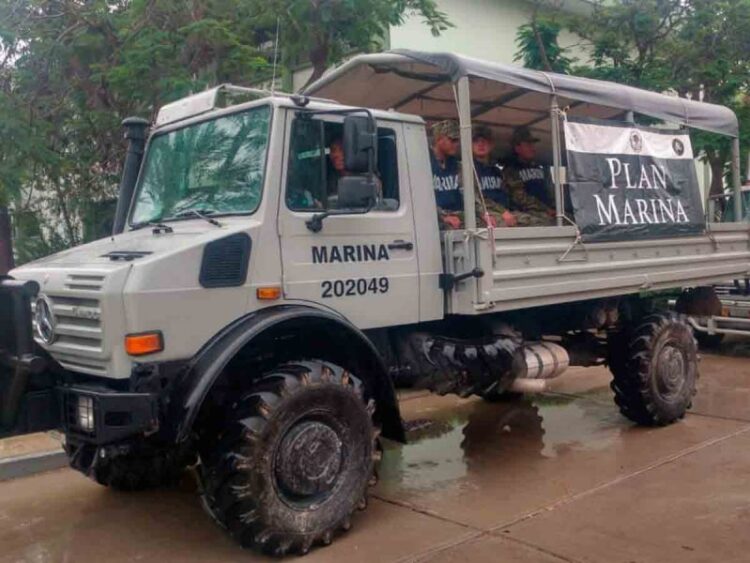 Cierran puerto en Cabo San Lucas por huracán ‘Nora’ y activan el Plan Marina