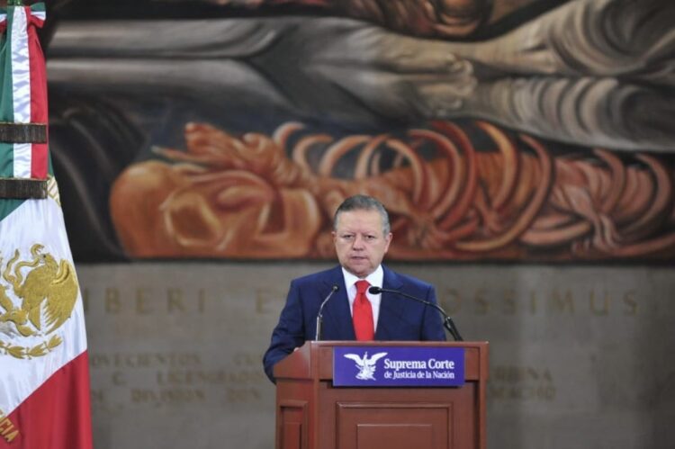 Presidente de la SCJN llama a ‘colaboración institucional’ tras críticas de López Obrador