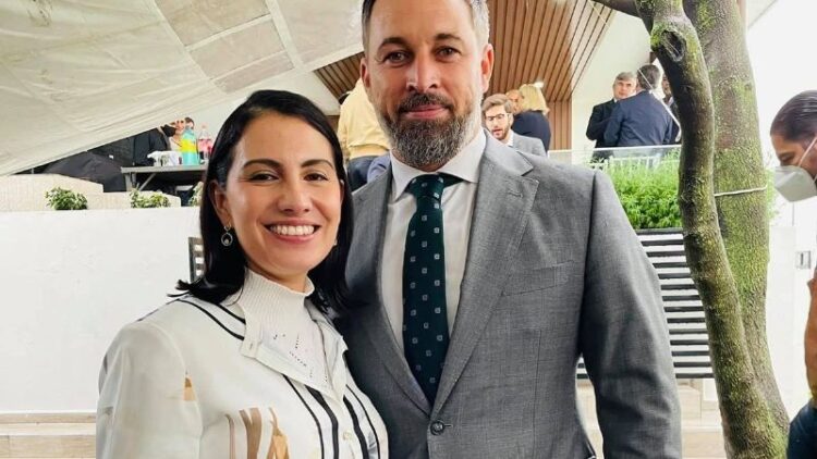Diputada del PAN  autollamada ‘delegada de Dios’ advierte: ‘Tendremos Vox, tiemblen progres’