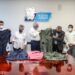 Dona Sanmiguel a personal del IMSS trajes para combatir la pandemia