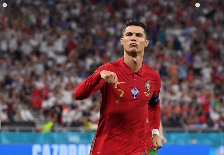 Recomienda Juez desestimar caso de violación en contra de Cristiano Ronaldo