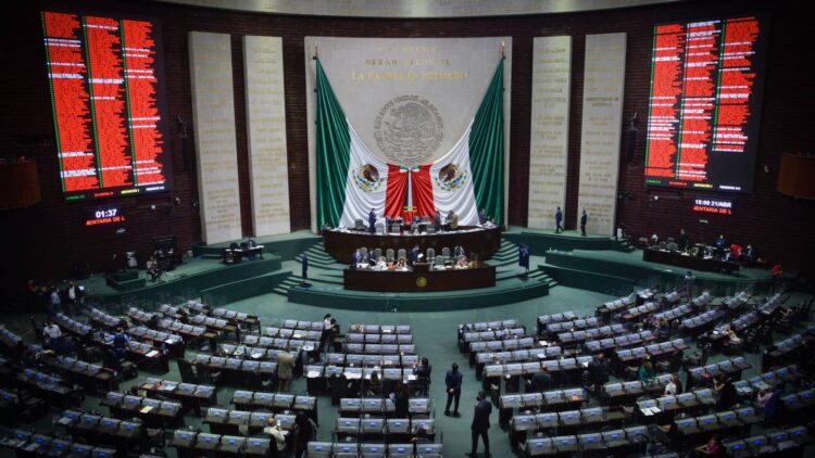 Diputados priistas condenan “ataques permanentes” contra las finanzas de la UNAM 