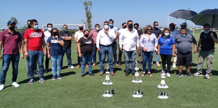 El alcalde Eduardo Gattás Báez inicia acercamiento con deportistas de Victoria