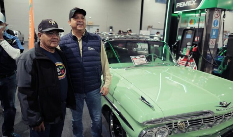 Reynosa fue sede de exhibición de autos clásicos y antiguos