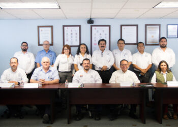 Guillermo Mendoza expone a la Facultad de Comercio Victoria su proyecto universitario