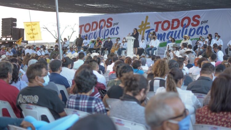 ‘Queremos seguir viviendo en paz y en armonía’: mujeres altamirenses a Verástegui