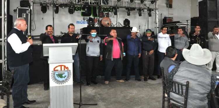 Toma César Verástegui protesta a nueva directiva de músicos de Ciudad Victoria