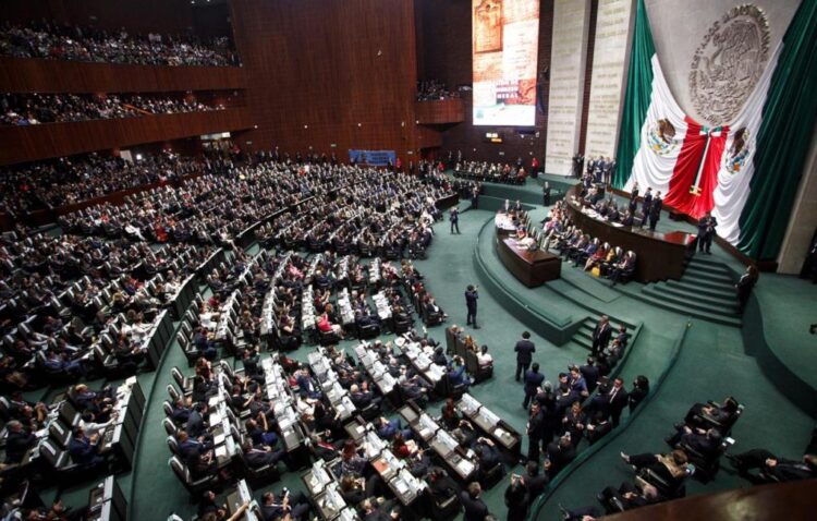Envían propuesta de reforma para que candidatos presenten declaraciones 
