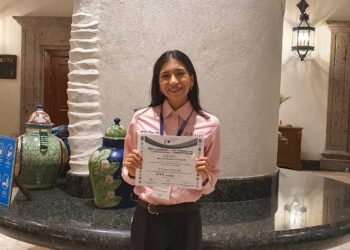 Reconocen a estudiante de la UAT en congreso nacional de investigación en competitividad