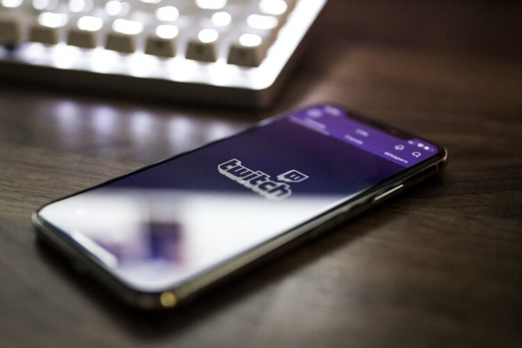 Twitch pierde fuerza, pero sigue dominando el mundo del streaming
