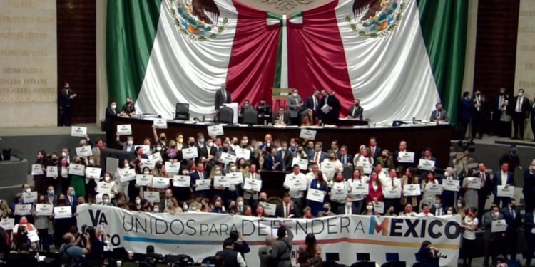 Va por México exige a Morena negociar y evitar ‘aplanadora’ para el PEF 2022