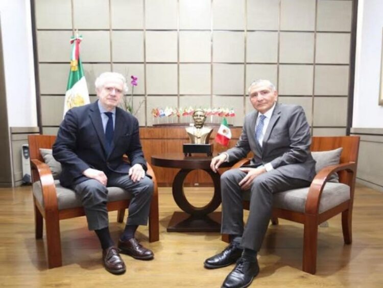 Secretario de Gobernación sostiene reunión con Santiago Creel