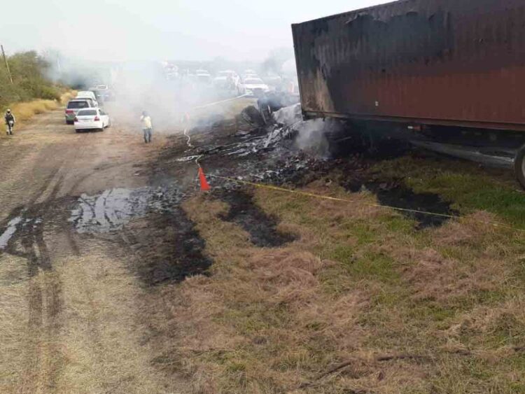 Trágico accidente deja 5 muertos y 21 heridos cerca de San Fernando, Tamaulipas
