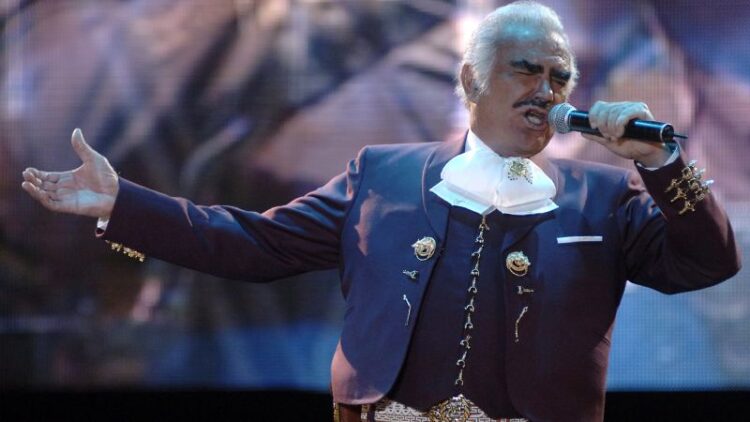 Vicente Fernández escogió el día de la Virgen de Guadalupe para morirse; expiró esta mañana