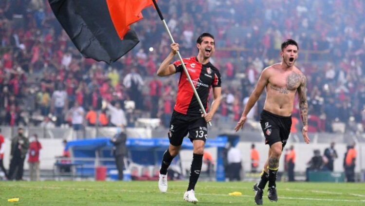 Después de 90 minutos, tiempos extras, penaltis y 70 años Atlas es campeón del futbol mexicano