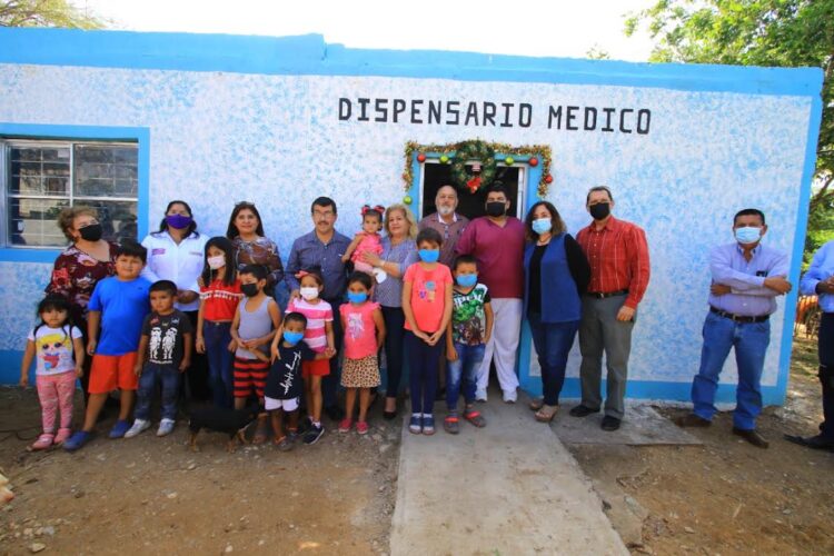 Inaugura gobierno de Lalo Gattás dispensario médico en zona rural